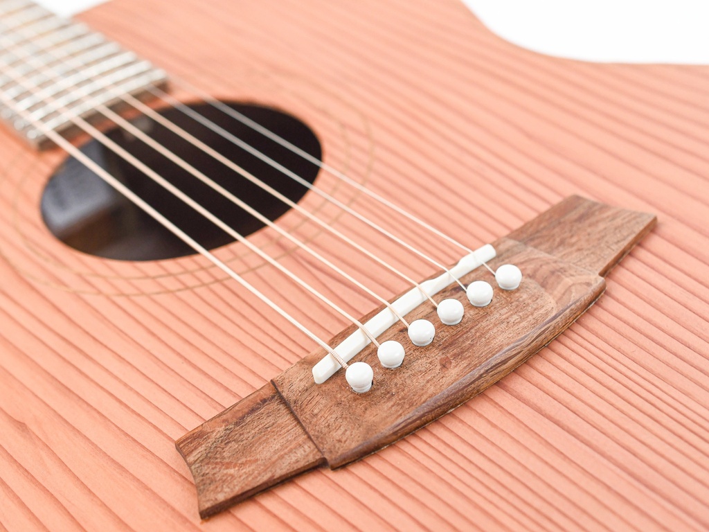 Cole Clark LL1 RDM Little Lady Redwood Queensland Maple Cole Clark LL1 RDM Little Lady Redwood Queensland Maple